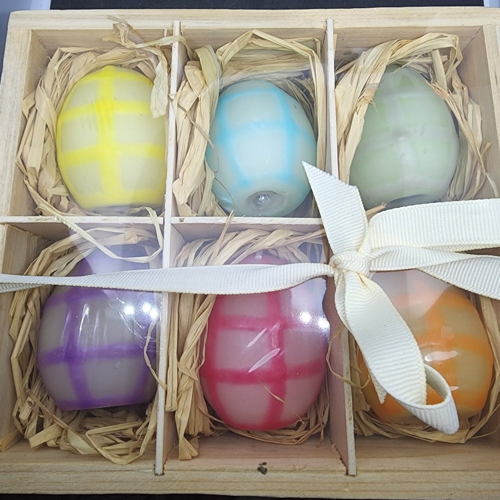Easter Egg Candles - Picture 5 of 7